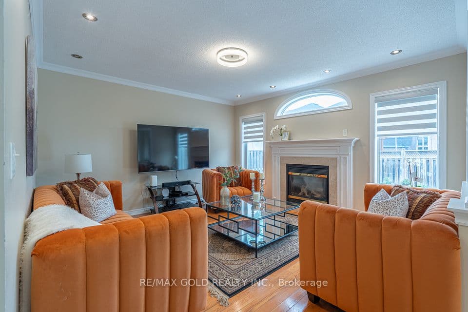409 Fernforest Drive, Brampton, ON L6R 3B6 – photo 2