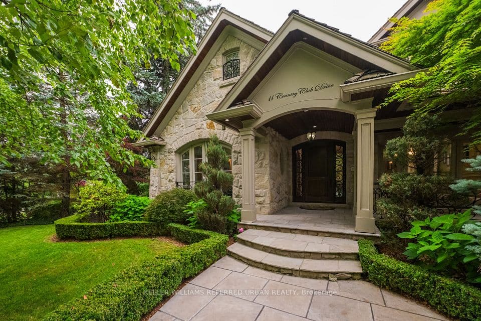 11 Country Club Drive, Toronto, ON M9A 3J3 – photo 3