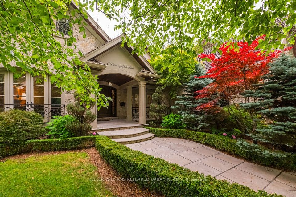 11 Country Club Drive, Toronto, ON M9A 3J3 – photo 2