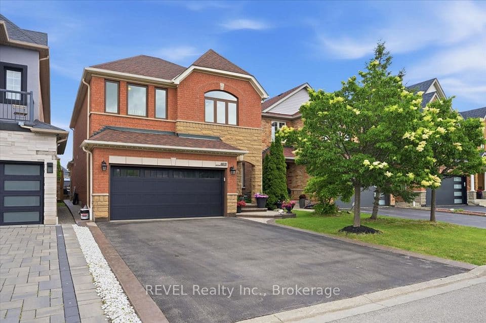 4819 Bloomburg Drive, Mississauga, ON L5M 7K4 – photo 2