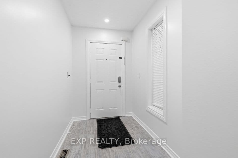 1015 Borden Lane, Milton, ON L9T 5N9 – photo 3