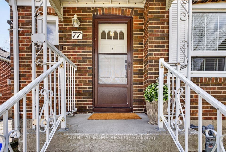 77 Elma Street, Toronto, ON M8V 1X9 – photo 3
