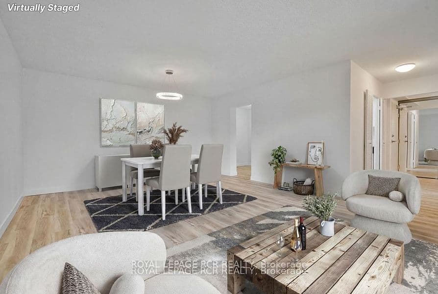 1535 Lakeshore Road E 205, Mississauga, ON L5E 3E2 – photo 2
