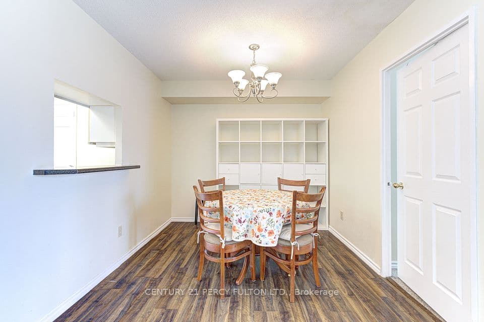 285 Enfield Place 2006, Mississauga, ON L5B 3Y6 – photo 3