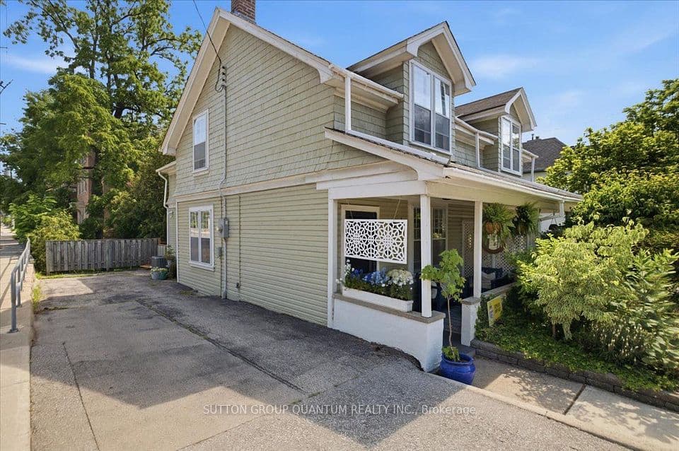 137 Chisholm Street, Oakville, ON L6K 3J1 – photo 3