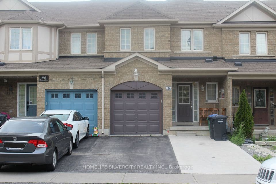 92 Tomabrook Crescent, Brampton, ON L6R 0V4 – main photo