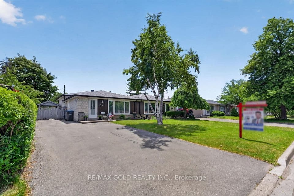 36 Belmont Drive, Brampton, ON L6T 2K3 – photo 2