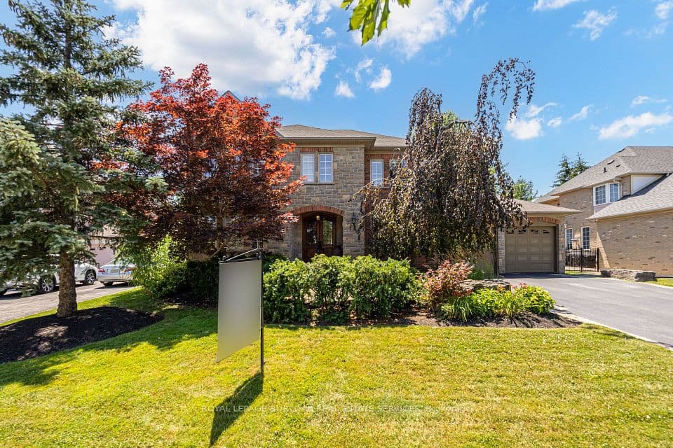 4278 Clubview Drive, Burlington, ON L7M 4X1 – photo 2