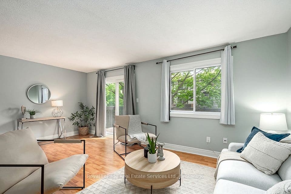 2651 Aquitaine Avenue 24, Mississauga, ON L5N 1V5 – photo 2