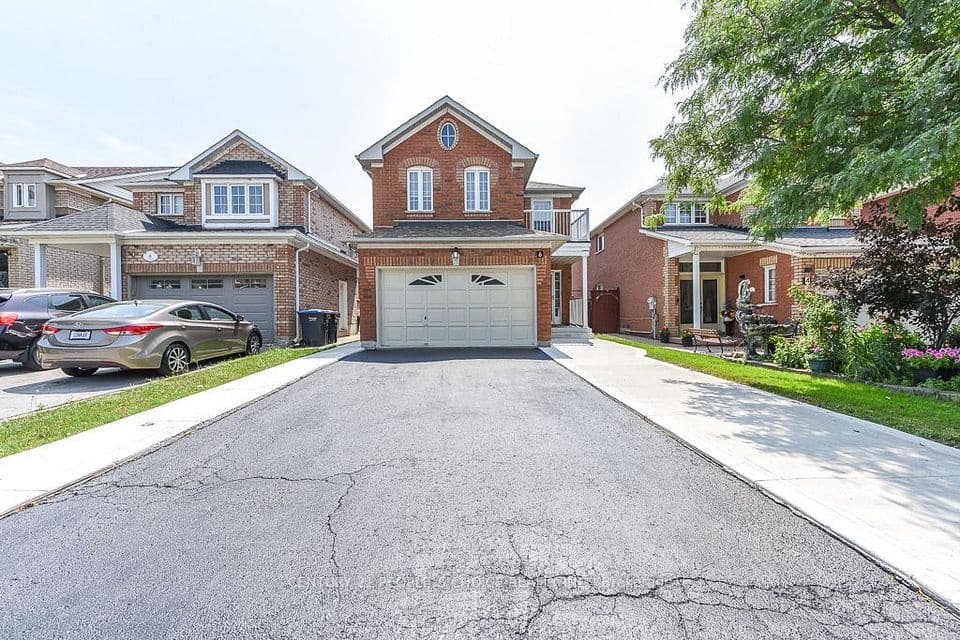 6 Sunny Glen Crescent, Brampton, ON L7A 1N5 – main photo