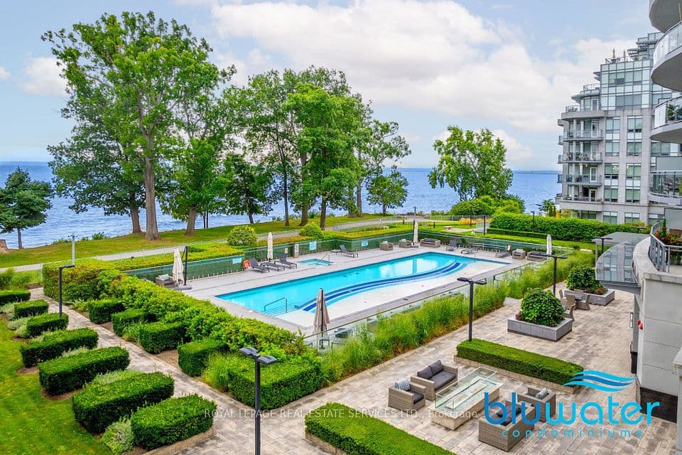 3500 Lakeshore Road W 122C, Oakville, ON L6L 0B4 – main photo
