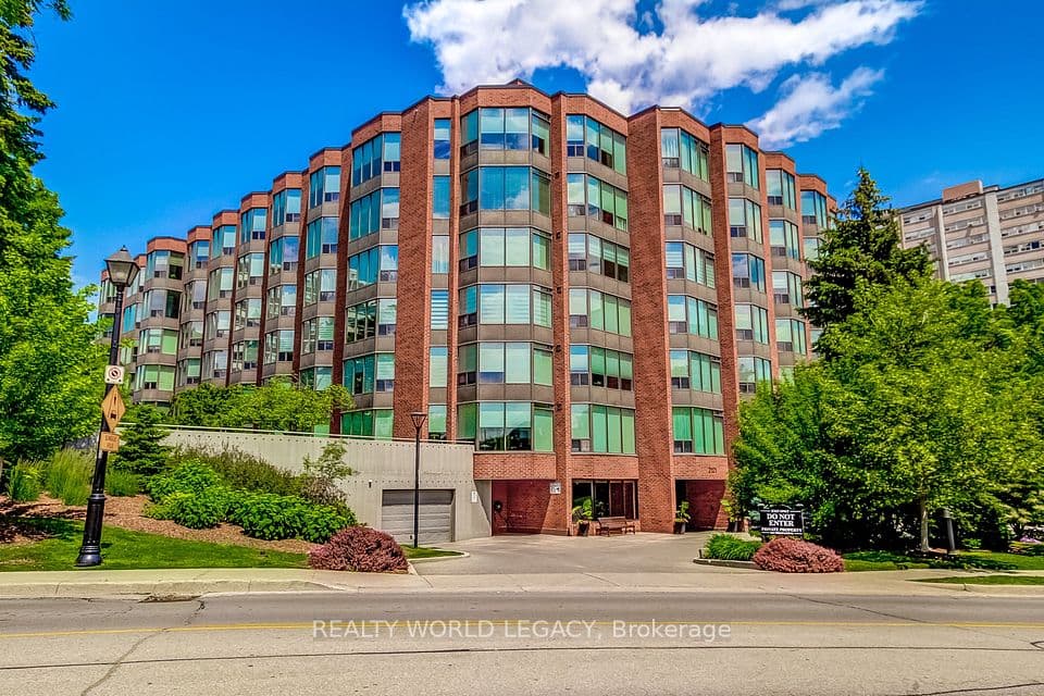 2121 Lakeshore Road 501, Burlington, ON L7R 1C9 – photo 3