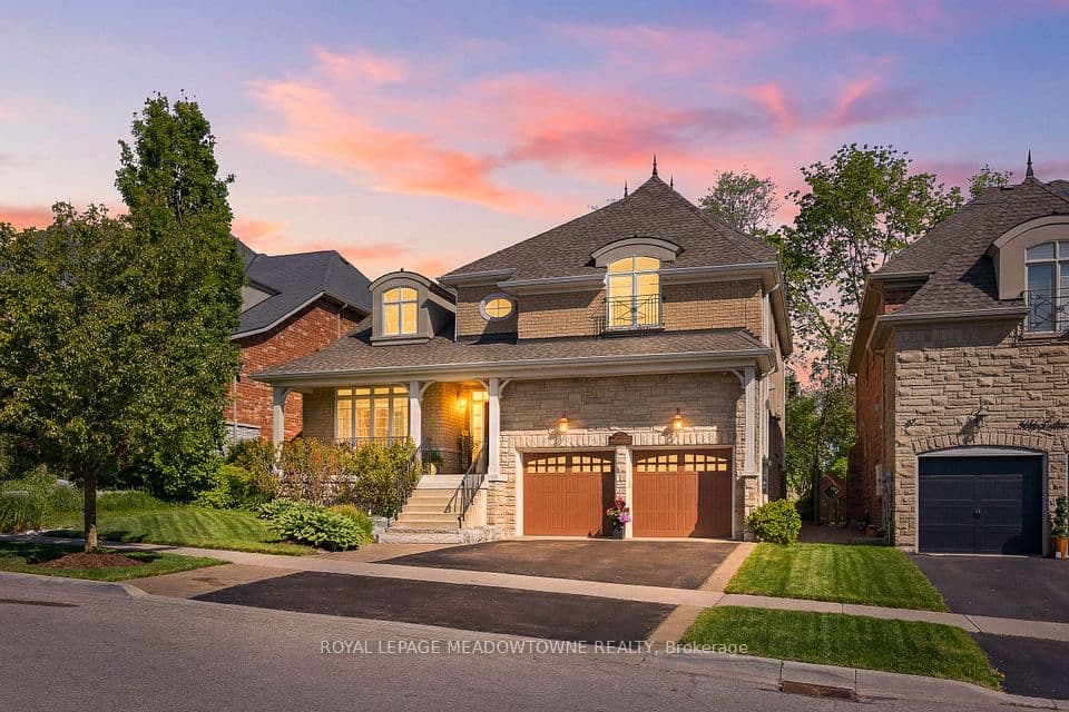 298 Eaton Street, Halton Hills, ON L7G 6N7 – photo 2