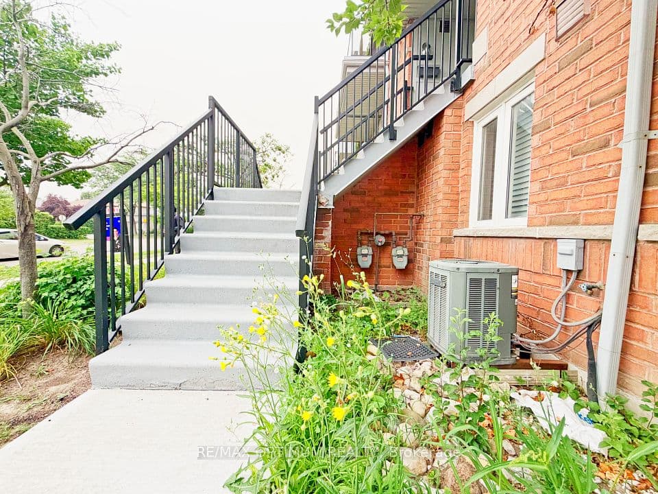 4620 Guildwood Way 17, Mississauga, ON L5R 4H5 – photo 2