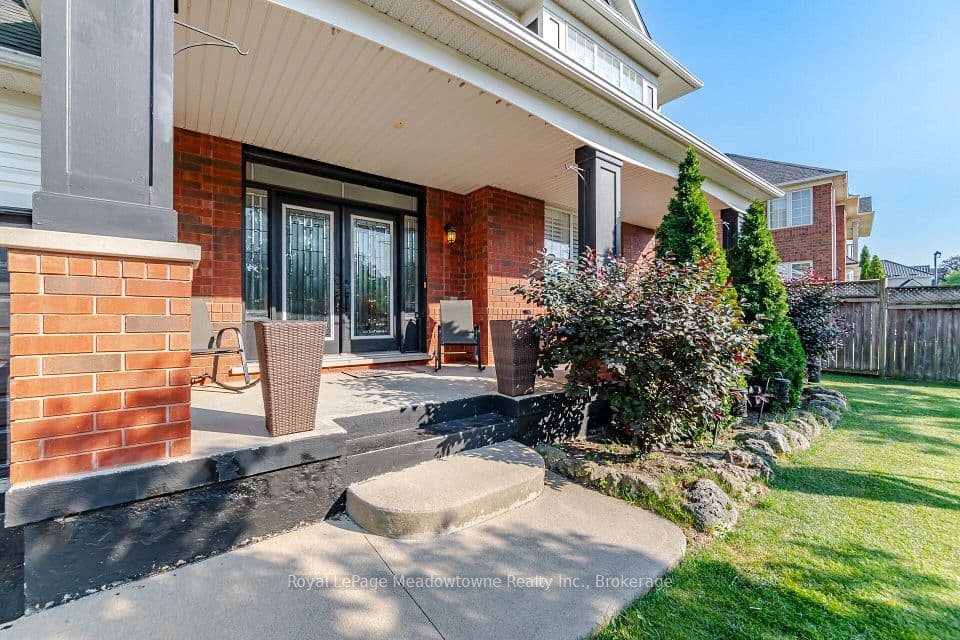 1406 Hearst Boulevard, Milton, ON L9T 6M6 – photo 3