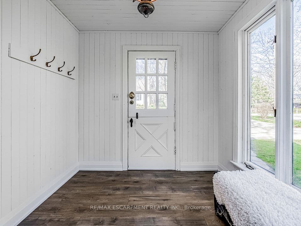 804 Shadeland Avenue, Burlington, ON L7T 2M1 – photo 3