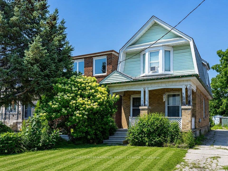 4 Marshall Boulevard, Toronto, ON M6N 2R7 – main photo