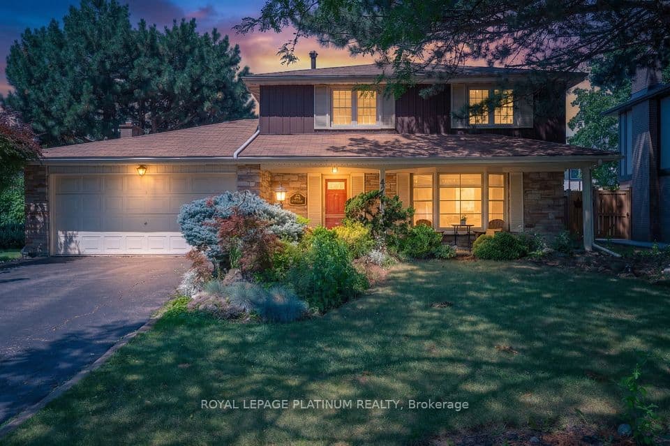 47 PARKVIEW Place, Brampton, ON L6W 2G2 – main photo