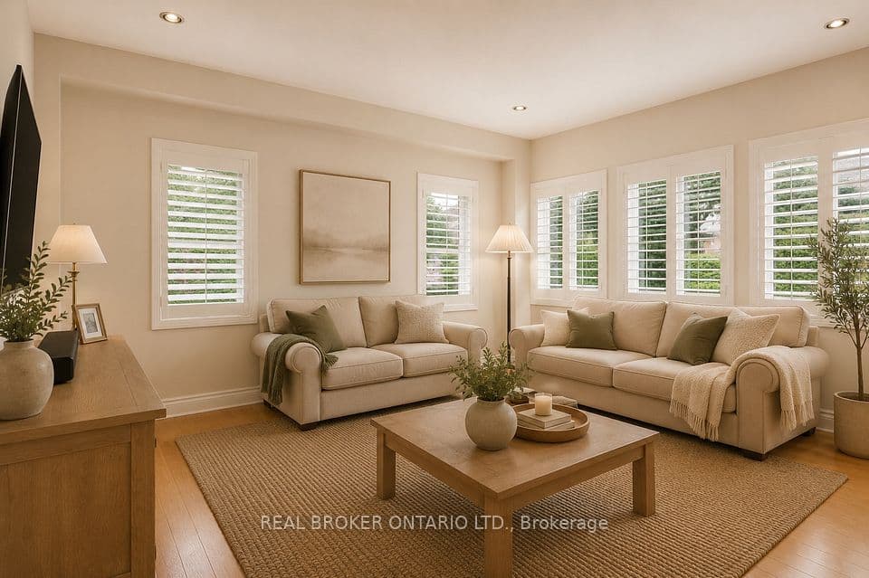 457 Ravineview Way, Oakville, ON L6H 6S8 – photo 2