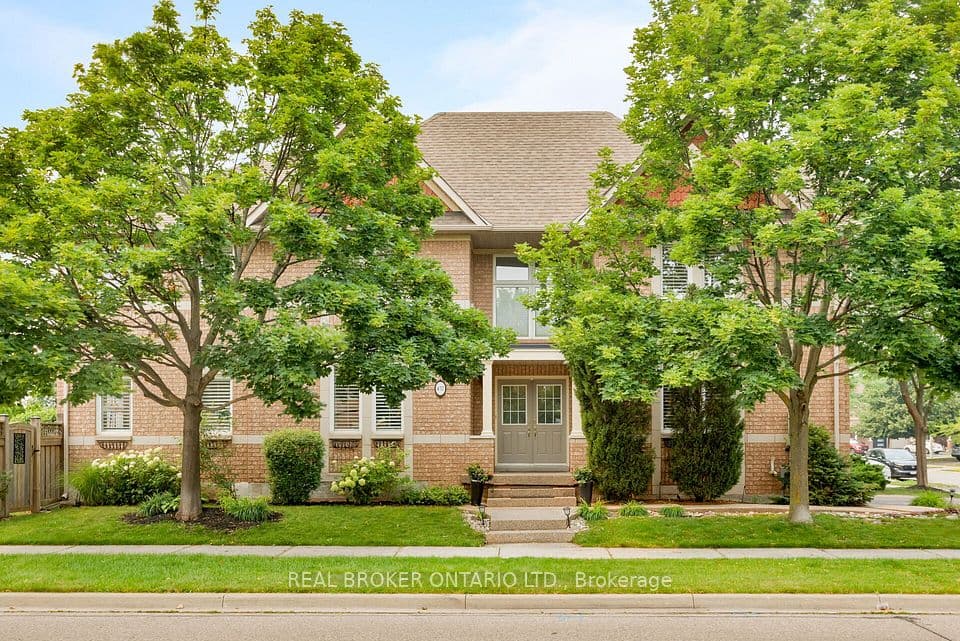 457 Ravineview Way, Oakville, ON L6H 6S8 – main photo