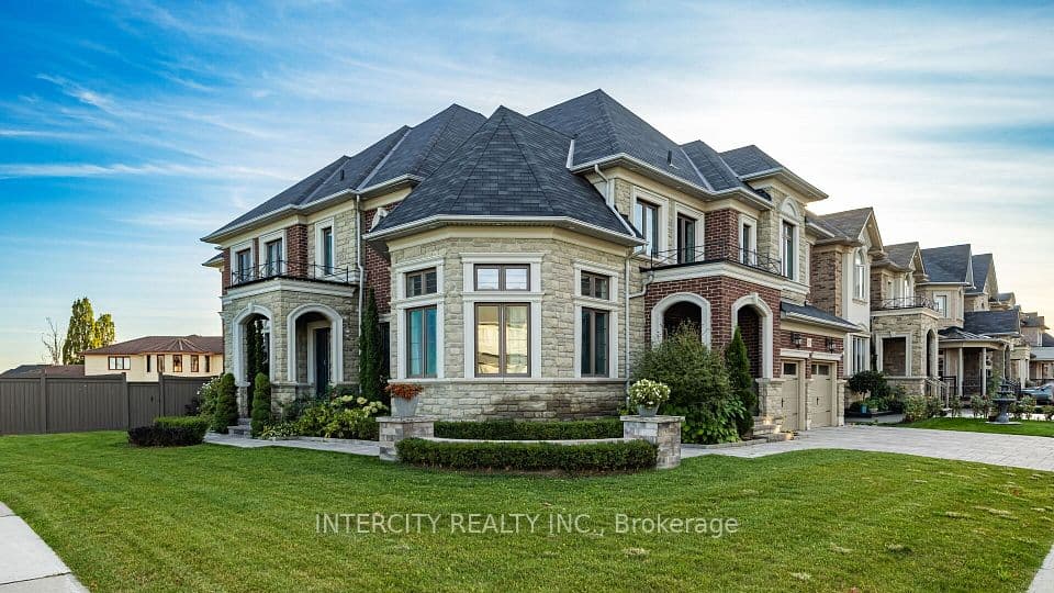 29 Chiming Road, Brampton, ON L6P 4E1 – photo 2