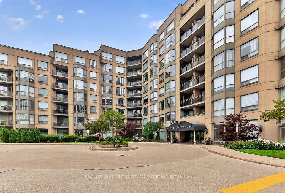 2511 Lakeshore Road W 407, Oakville, ON L6L 6L9 – photo 2
