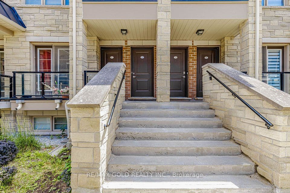 200 Veterans Drive # 40, Brampton, ON L7A 4S6 – photo 2