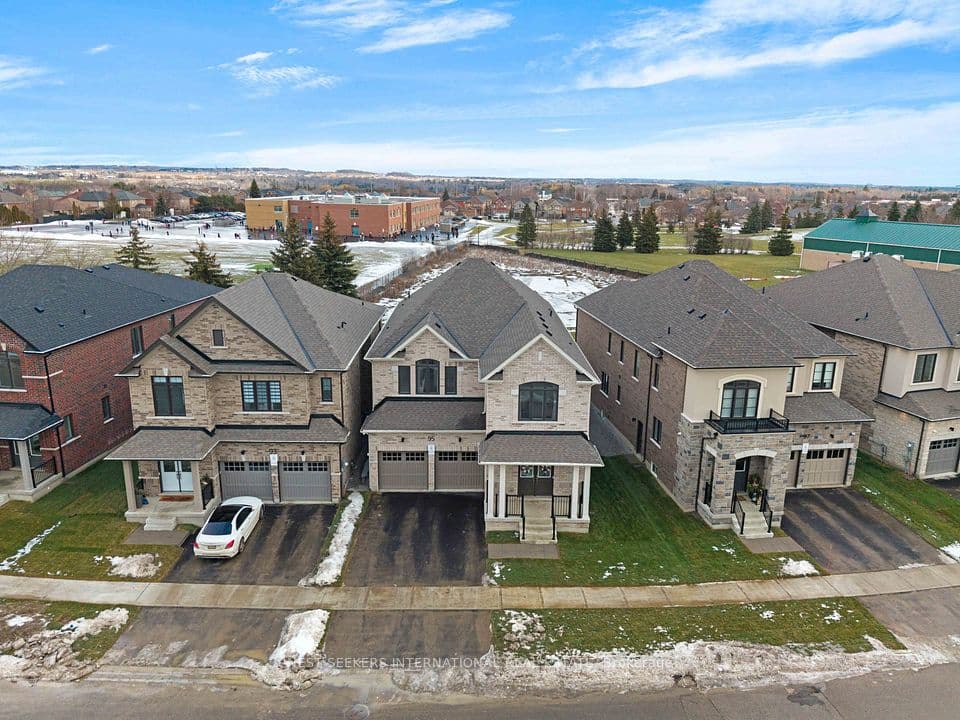 95 Pembrook Street, Caledon, ON L7E 2K1 – photo 2