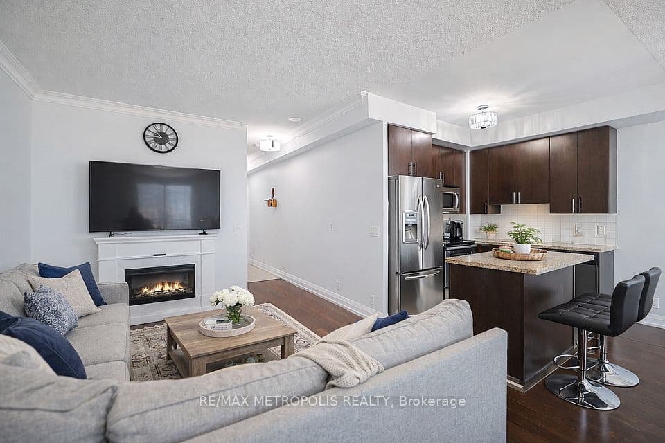 1070 Sheppard Avenue W PH16, Toronto, ON M3J 0G8 – main photo