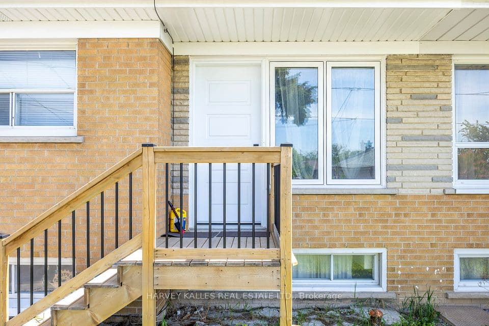 29 Giltspur Drive, Toronto, ON M3L 1M4 – photo 3