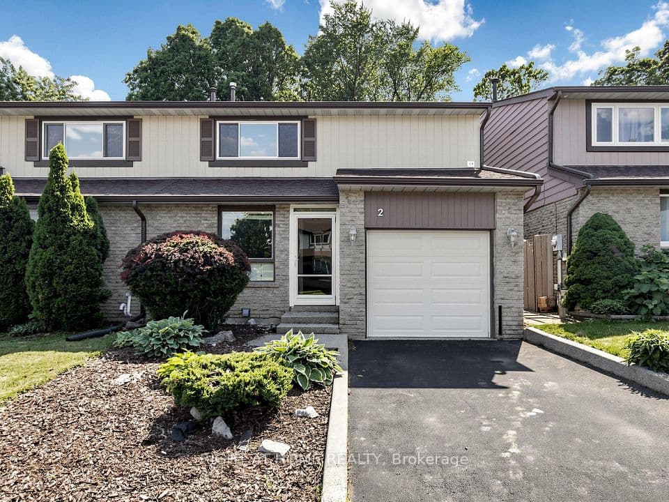1580 Lancaster Drive 2, Oakville, ON L6H 2Z5 – photo 2