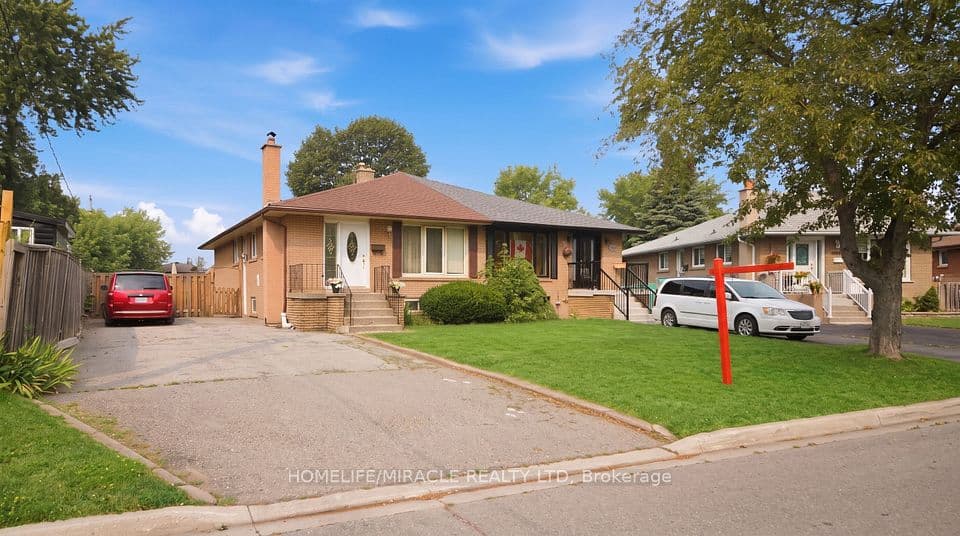 7089 Landen Court, Mississauga, ON L4T 2H9 – main photo