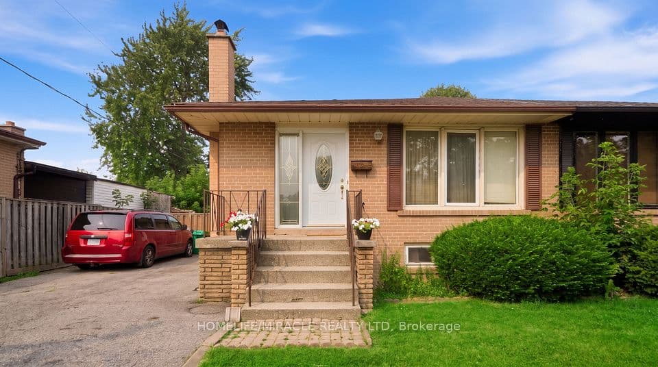 7089 Landen Court, Mississauga, ON L4T 2H9 – photo 2