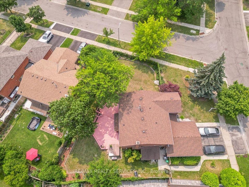 79 Burgby Avenue, Brampton, ON L6X 2G7 – photo 3