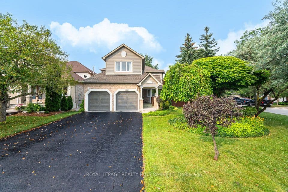 5882 Cornell Crescent, Mississauga, ON L5M 5R6 – main photo