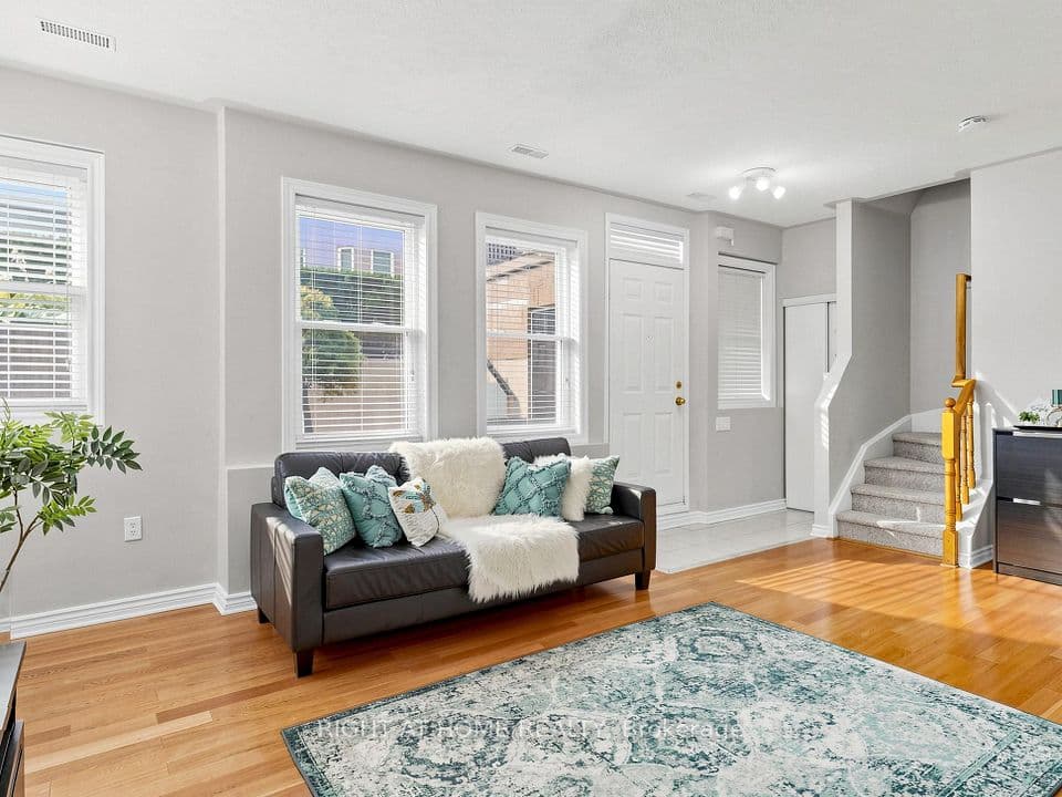760 Lawrence Avenue W 76, Toronto, ON M6A 3E7 – photo 3