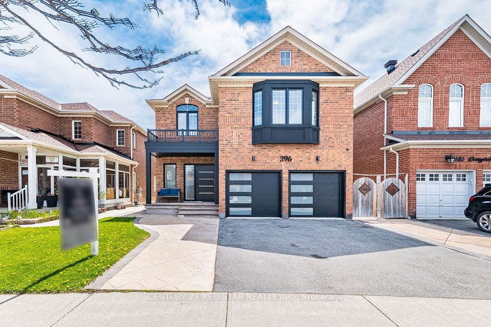396 Derrydale Drive, Mississauga, ON L5W 0E1 – photo 2