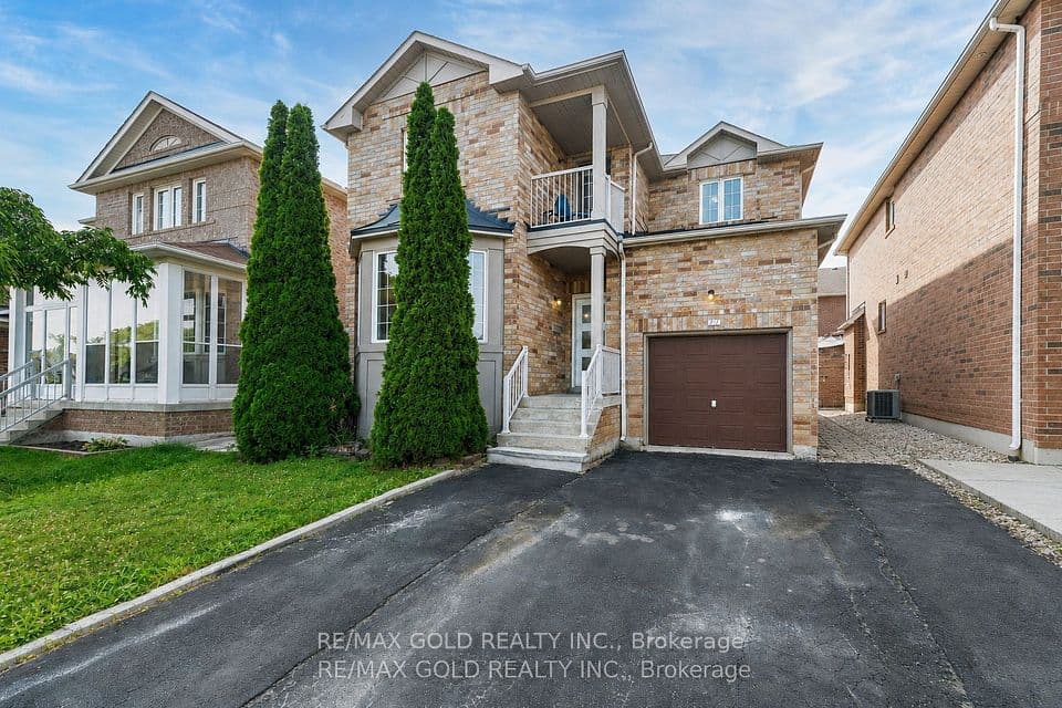 77 Schooner Drive, Brampton, ON L7A 3J1 – main photo