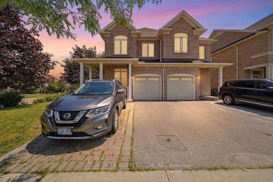 3348 Sunlight Street, Mississauga, ON L5M 0G8 – main photo