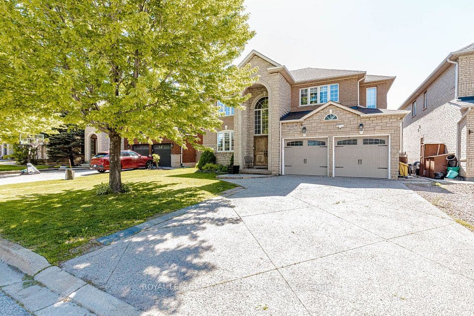 1058 Agram Drive, Oakville, ON L6H 7L6 – main photo