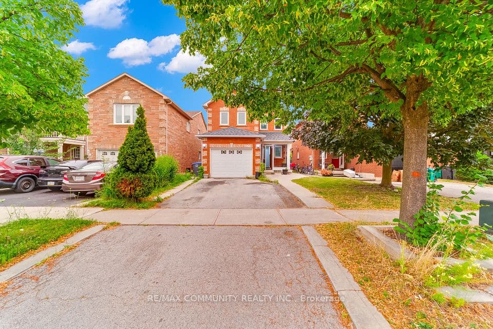 5901 Sidmouth Street, Mississauga, ON L5V 2K1 – photo 2