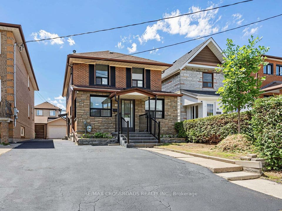 80 Gray Avenue, Toronto, ON M6N 4S8 – main photo