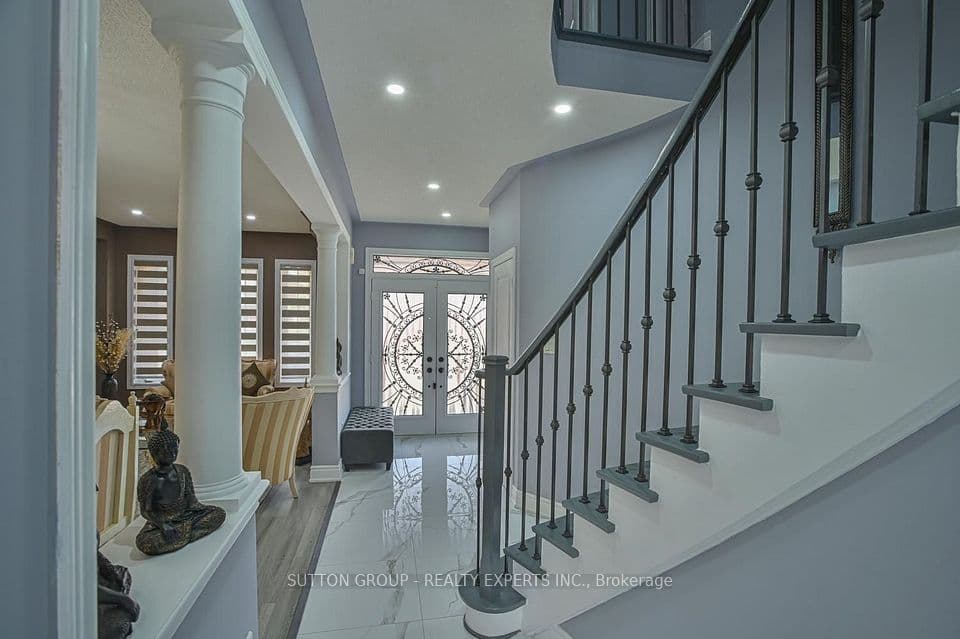 373 Sunny Meadow Boulevard, Brampton, ON L6R 0G2 – photo 3