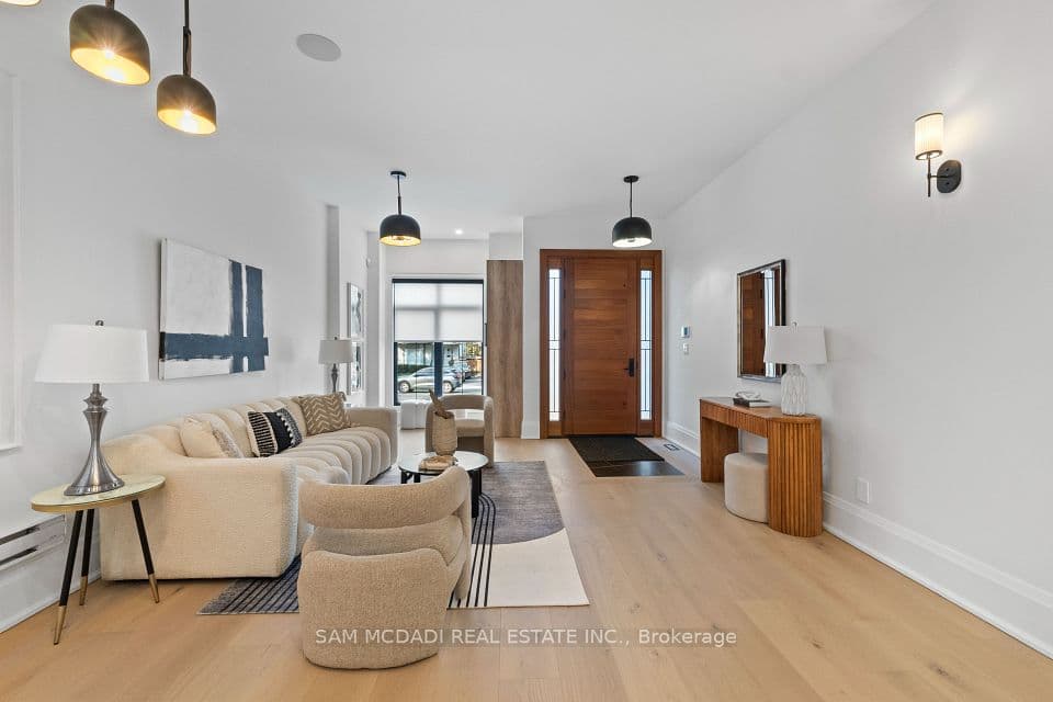 78 South Kingsway, Toronto, ON M6S 3T3 – photo 3