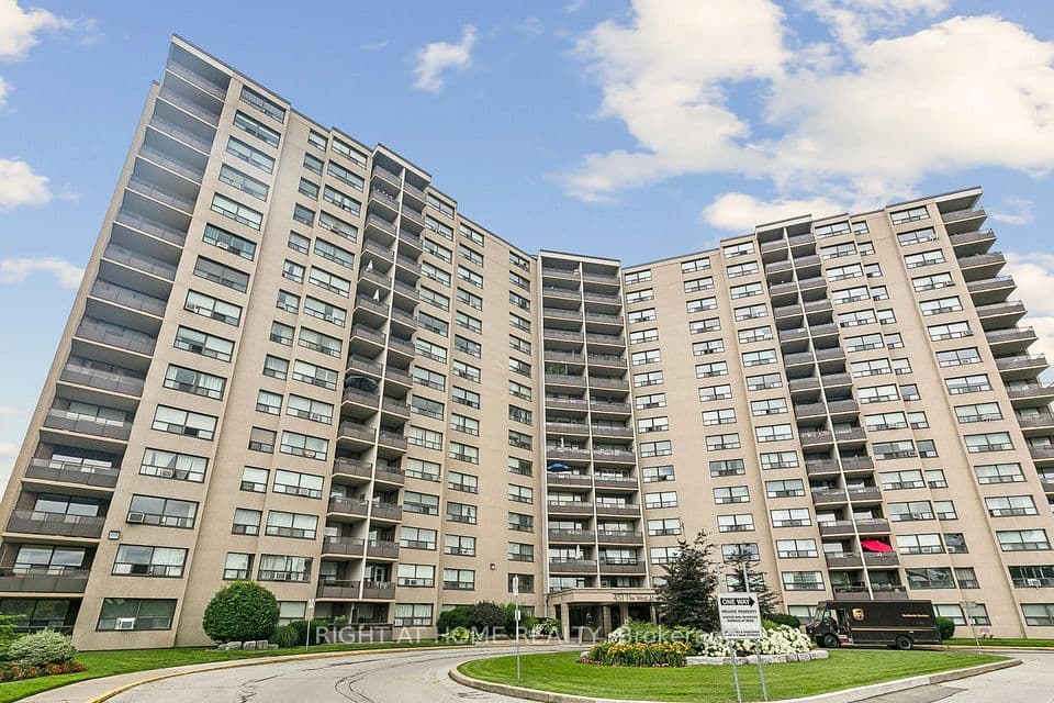 451 The West Mall 807, Toronto, ON M9C 1G1 – photo 2