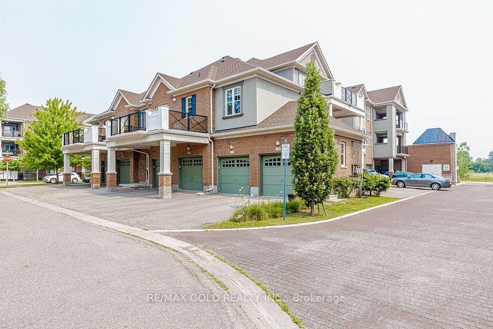 276 Gatwick Drive 205, Oakville, ON L6H 7K3 – main photo