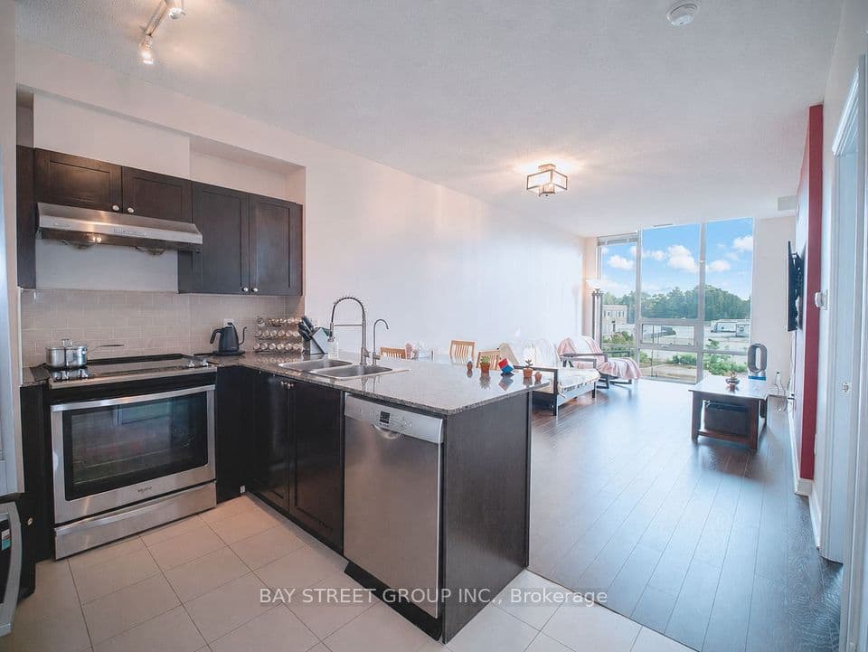 3525 Kariya Drive 307, Mississauga, ON L5B 0C2 – photo 2