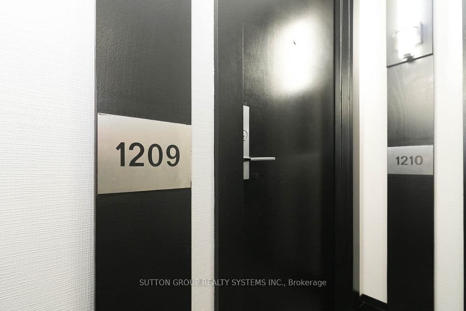 70 Absolute Avenue 1209, Mississauga, ON L4Z 0A4 – photo 3