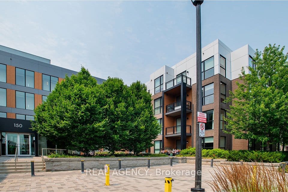 150 Sabina Drive 304, Oakville, ON L6H 0W3 – main photo