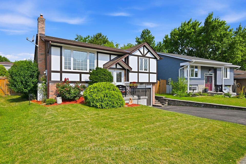 2339 Gillingham Drive, Burlington, ON L7P 4G5 – photo 2